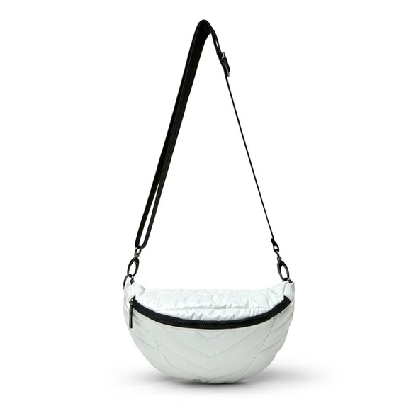 *NWT* THINK ROYLN LITTLE RUNAWAY BAG IN WHITE PATENT - Picture 4 of 5